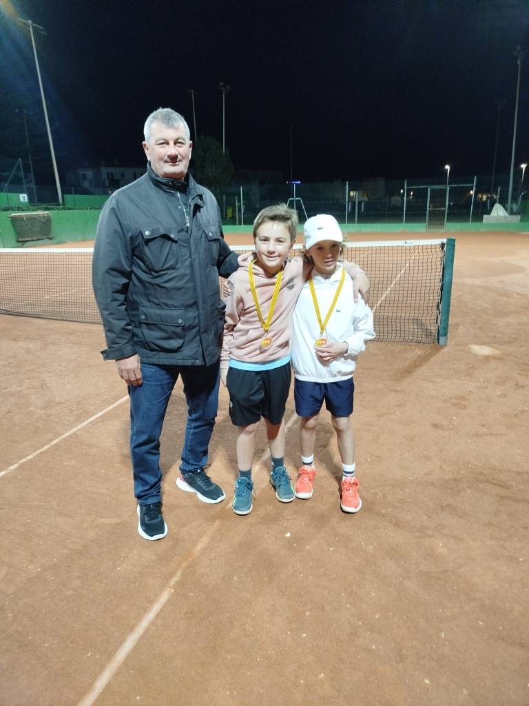 campeones dobles.jpg