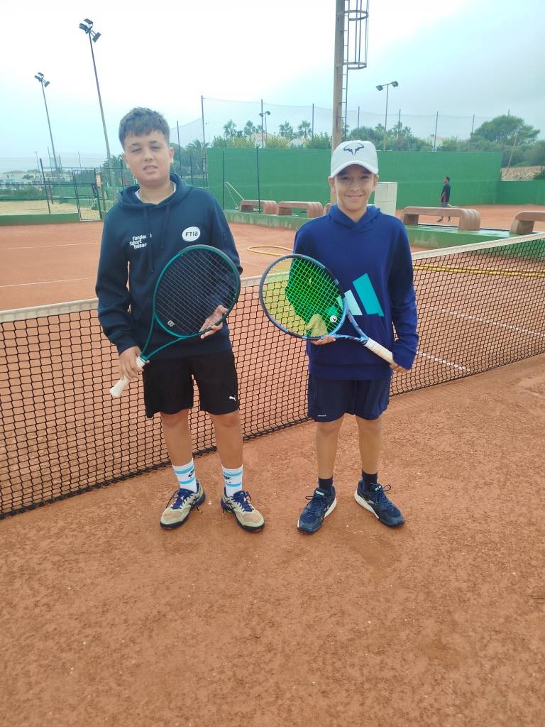 finalistas infantil masculino.jpg
